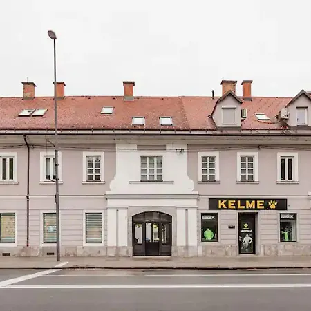 Blissful Loft Tivoli Apartment *