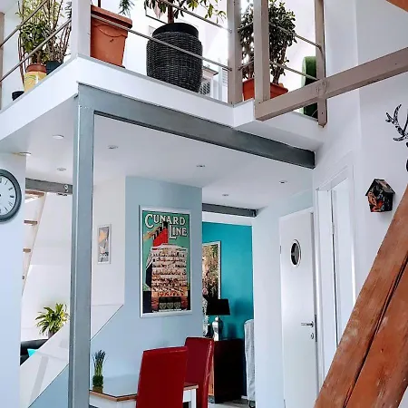 Apartment Blissful Loft Tivoli